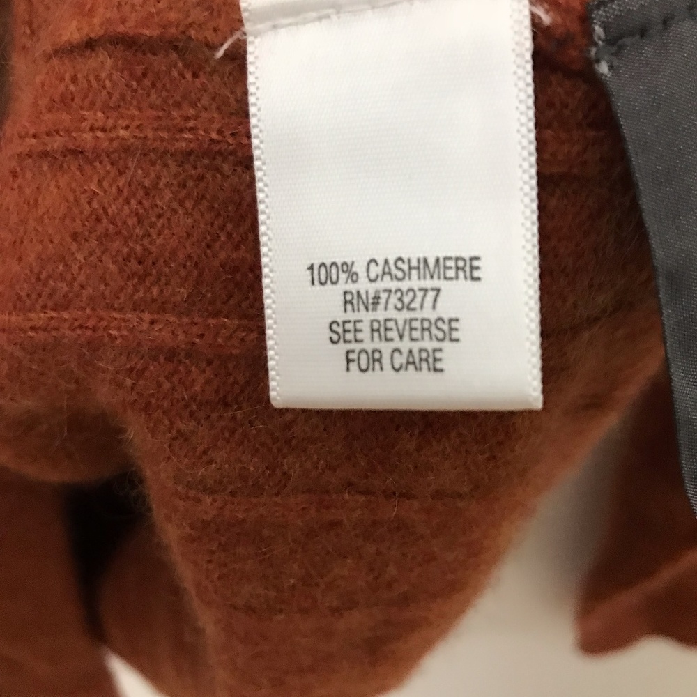 Apt 9 NWT Cashmere sweater - Picture 3 of 3